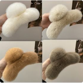 Oversized Rabbit Plush Grab Clip Senior Sense Light Luxury Hair Clip Female (Option: Set)